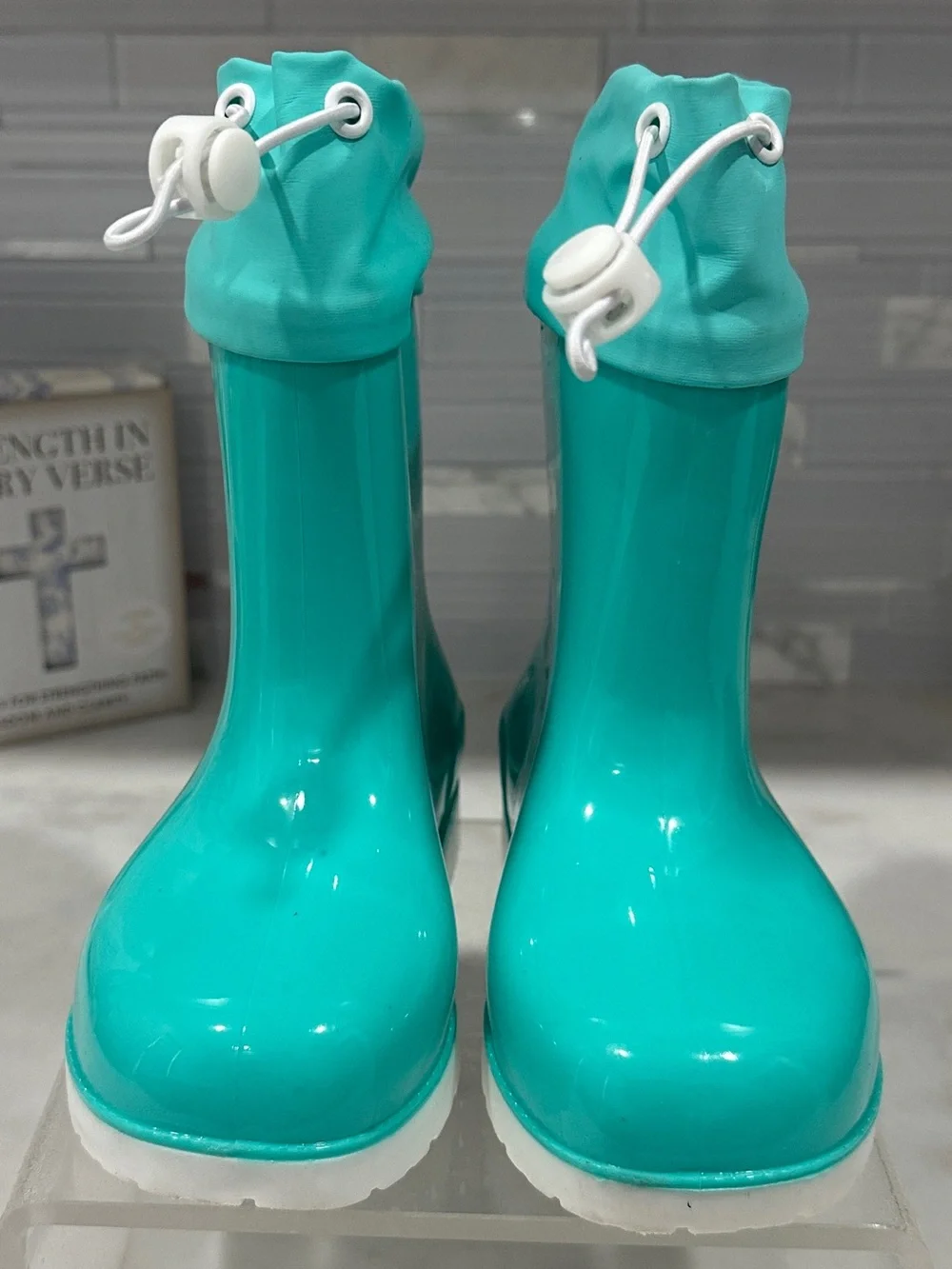 bay•b Bright Turquoise Children’s Rain Boots – Size 10
